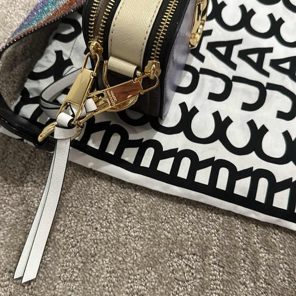 Marc Jacob’s snapshot bag. - Picture 5 of 12